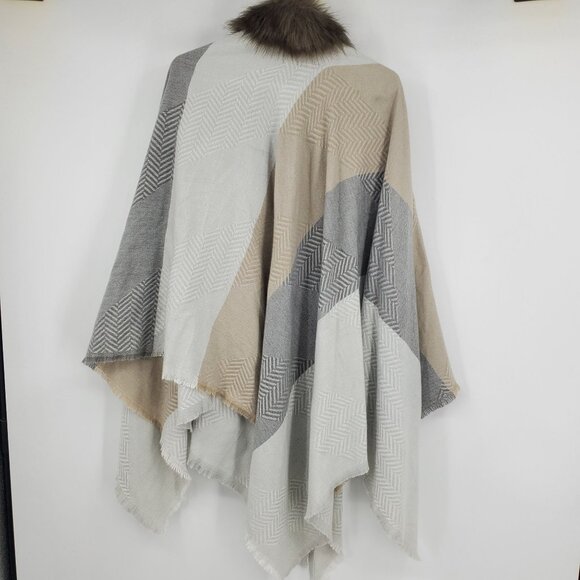 NWT Charter Club Faux Fur Trim Neutral Winter Striped Sweater Poncho Faux Wrap - Picture 3 of 10